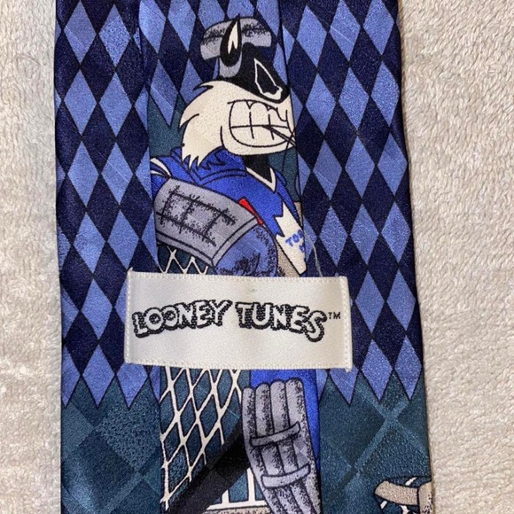Vintage Looney Tunes x Toronto Maple Leafs Tie - Picture 4 of 4